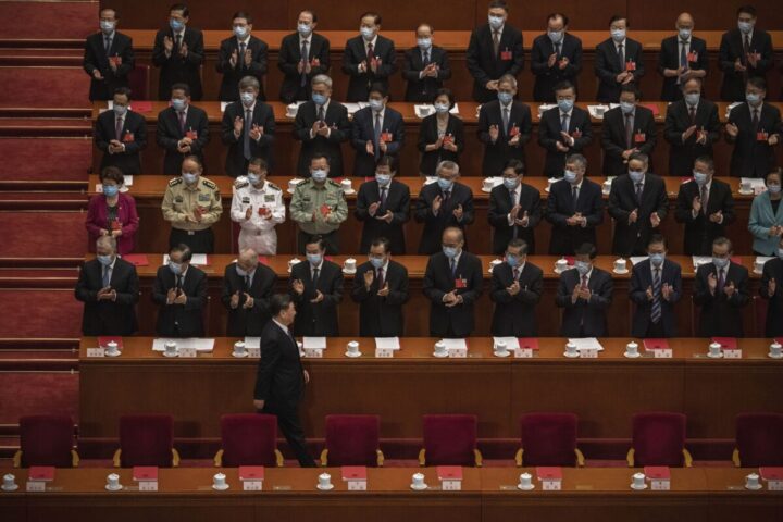 “Ladrón que roba a otro ladrón tiene 100 años de perdón”: El PCCh va detrás de sus propios miembros