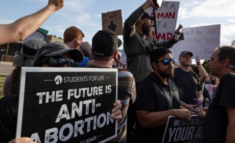 Texas aplica el fallo del Supremo de EEUU y prohíbe el aborto